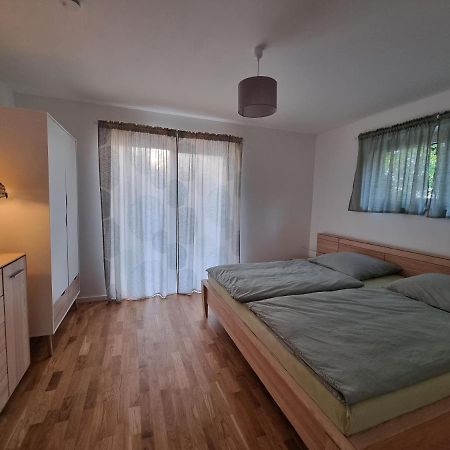 Gemuetliche Premium Ferienwohnung Mit Terrasse Naehe S-Bahn Burgthann Экстерьер фото